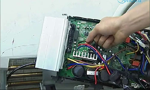 启东美的空调电话是多少